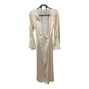 Victoria's Secret Winter White Satin Pearls Lace Robe Intimates Sleepwear